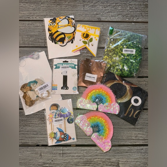 Party Decorating Bundle of Back Drops and Party Decor - Picture 1 of 12